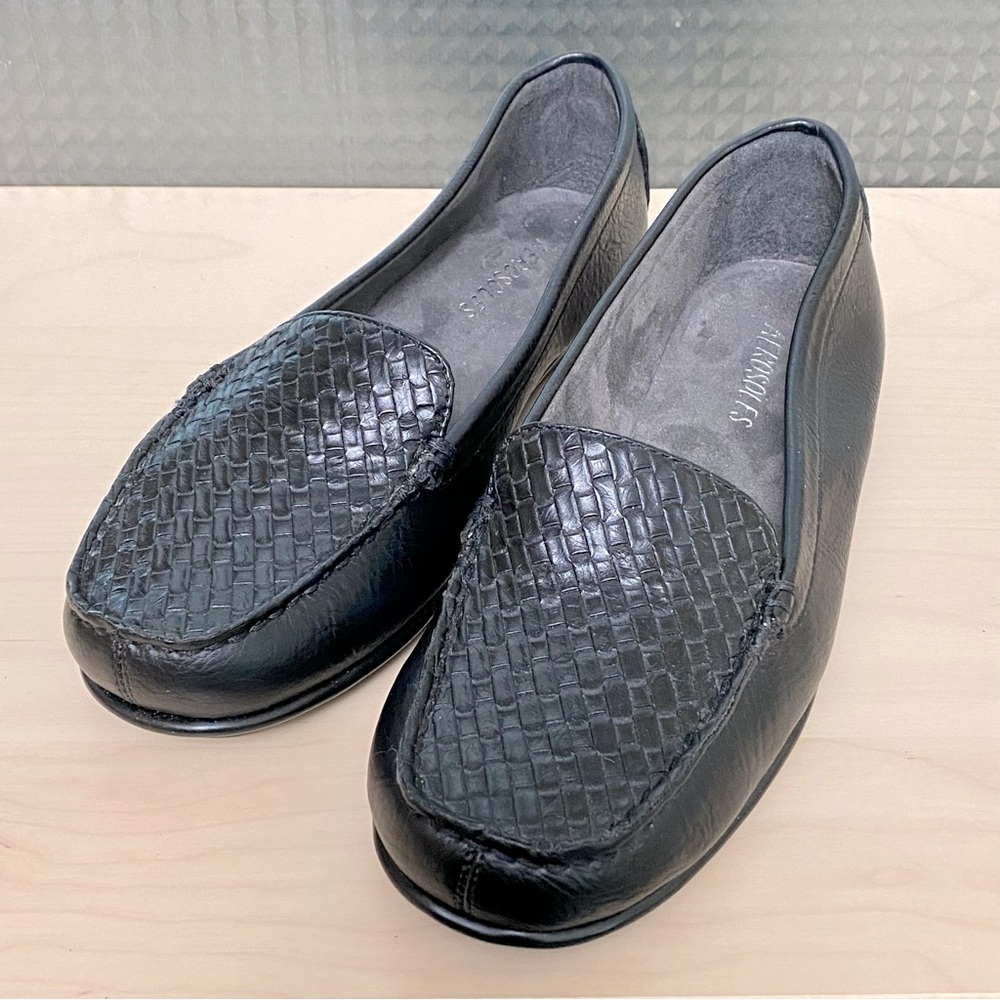 Aerosoles Black Loafers Women's Size 7M